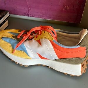 Like New New Balance 327